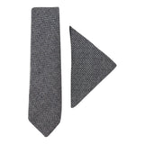 Gravata e lenço de bolso masculinos em tweed cinza, estilo clássico britânico, em lã espinha de peixe.