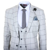 TP-33 - Terno masculino de três peças com corte sob medida e estampa xadrez cinza.