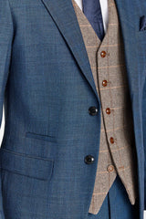 Terno Viceroy Navy com colete contrastante em tweed Harris Brown.