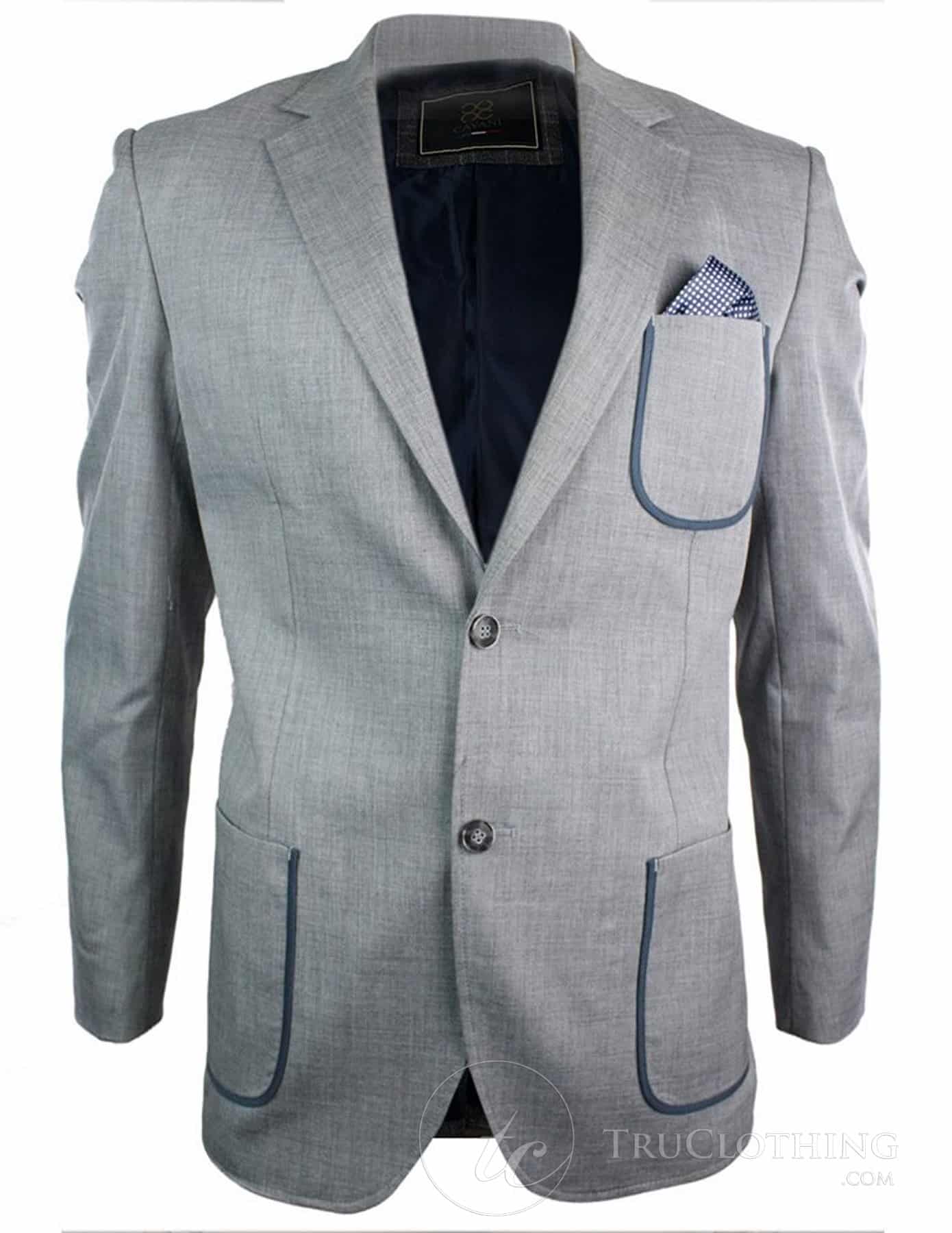 Blazer masculino sob medida, cinza com detalhes em azul, bolsos e cotoveleiras marrons.
